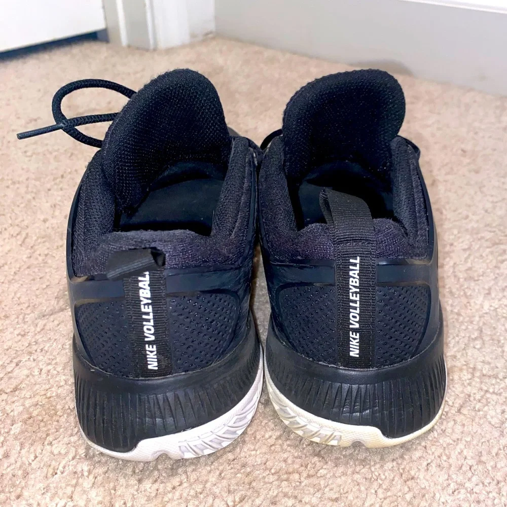 Nike Volleyball Shoes. Size 9.5